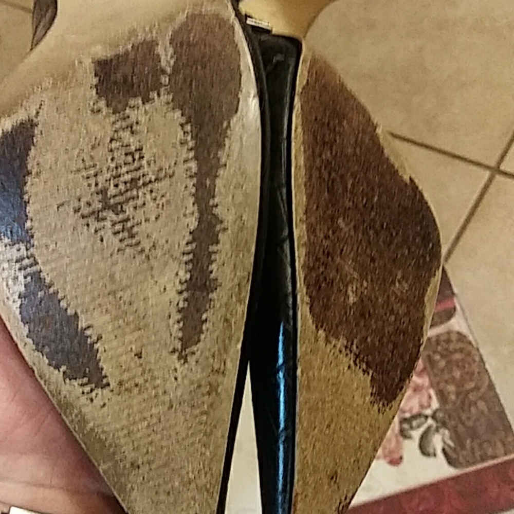 Heels - Picture 4 of 4